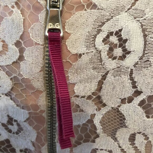 Dolce & Gabbana lace Pink Dress 650$ - Picture 6 of 6